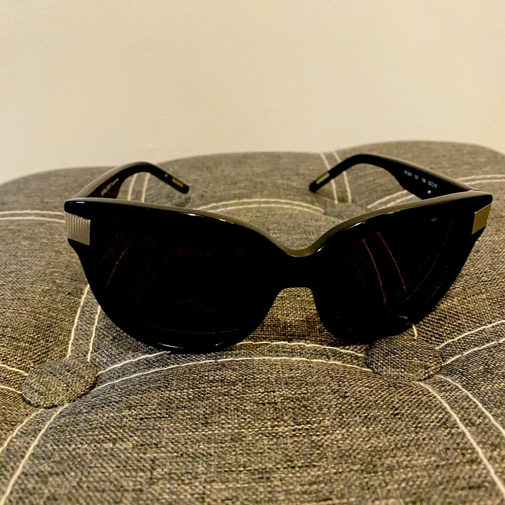 Nina Ricci sunglasses
